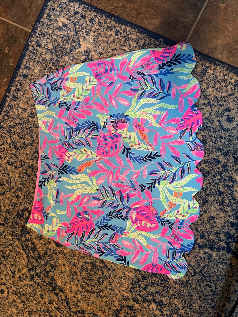 Scallop Hem Women's Printed Skort in Sky Blue and Pink, Size 16.